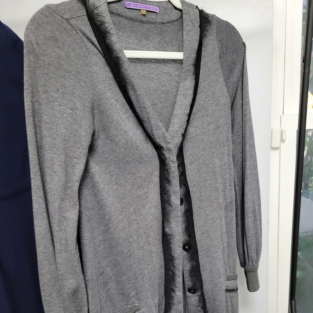 Cardigan sweater